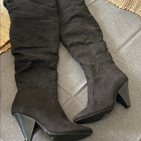 Shoes - Black Suede Women's Knee-High Boots